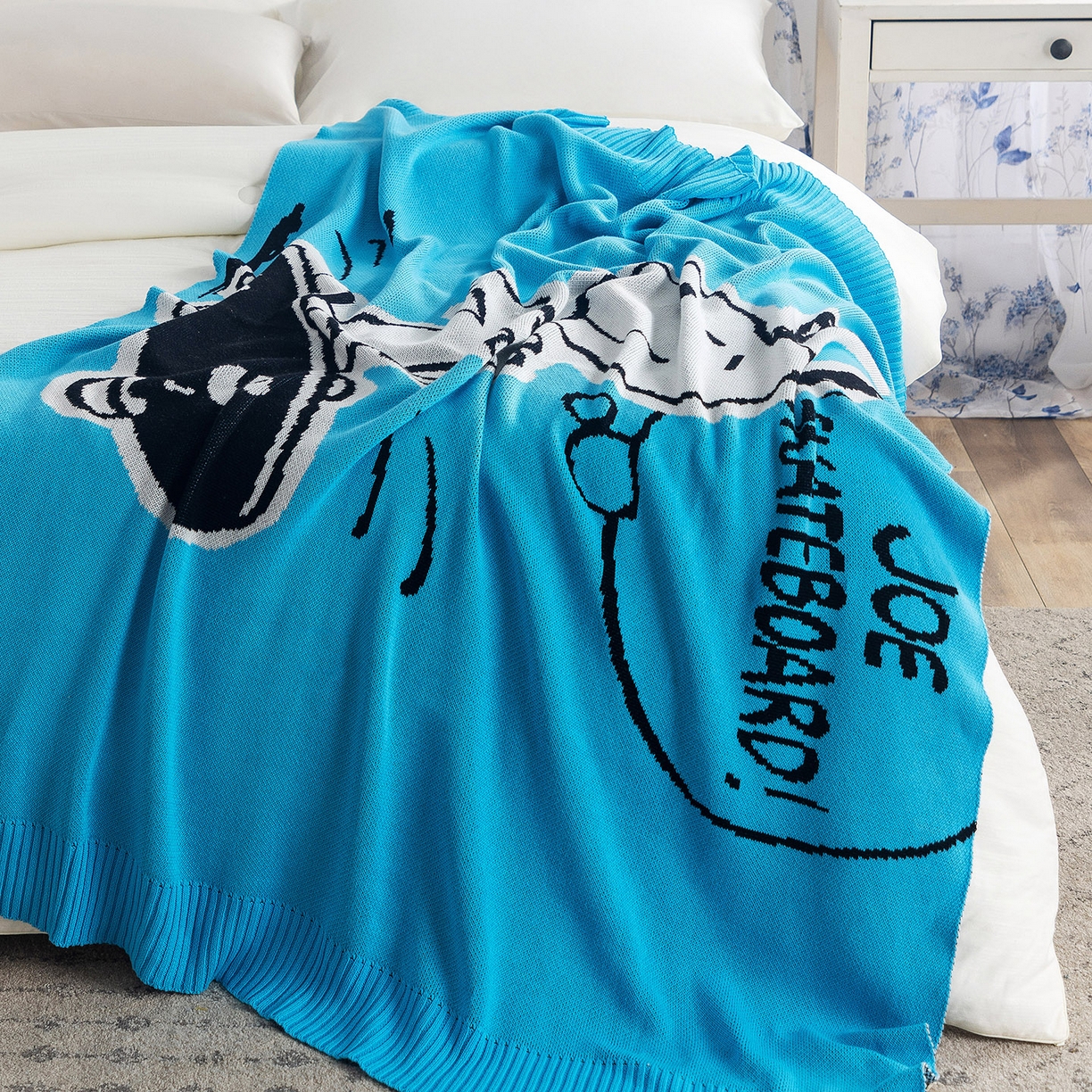 91家纺网 家纺一手货源 找家纺 苏艺针织史努比SNOOPY正版授权独家全棉针织多功能盖毯终端控价 史努比-滑板高手（蓝）