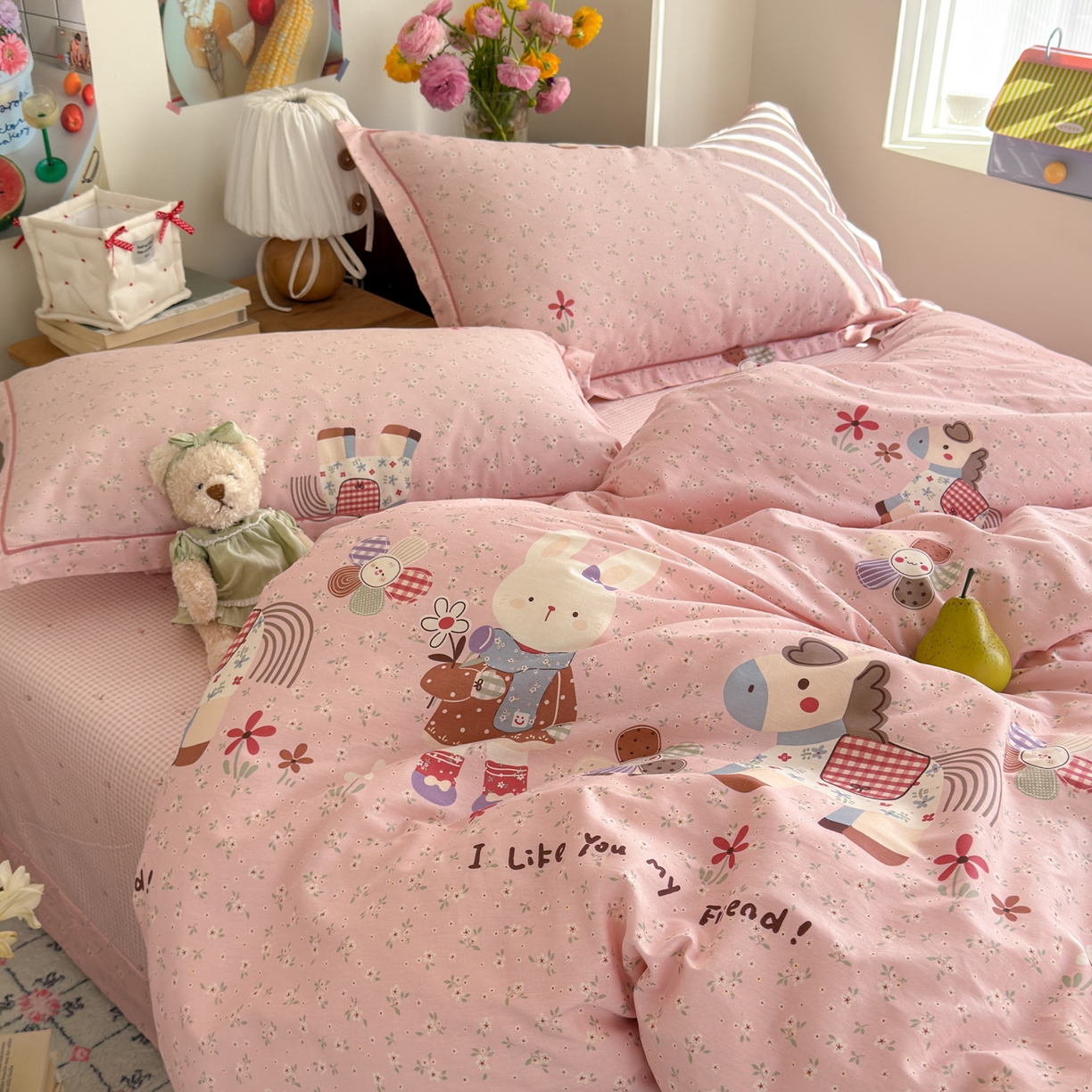 91家纺网 家纺一手货源 找家纺 乐童家纺 2026新款全棉纯棉网红直播爆款吊边＋一字绣工艺款四件套（四） 花田小伙伴 粉