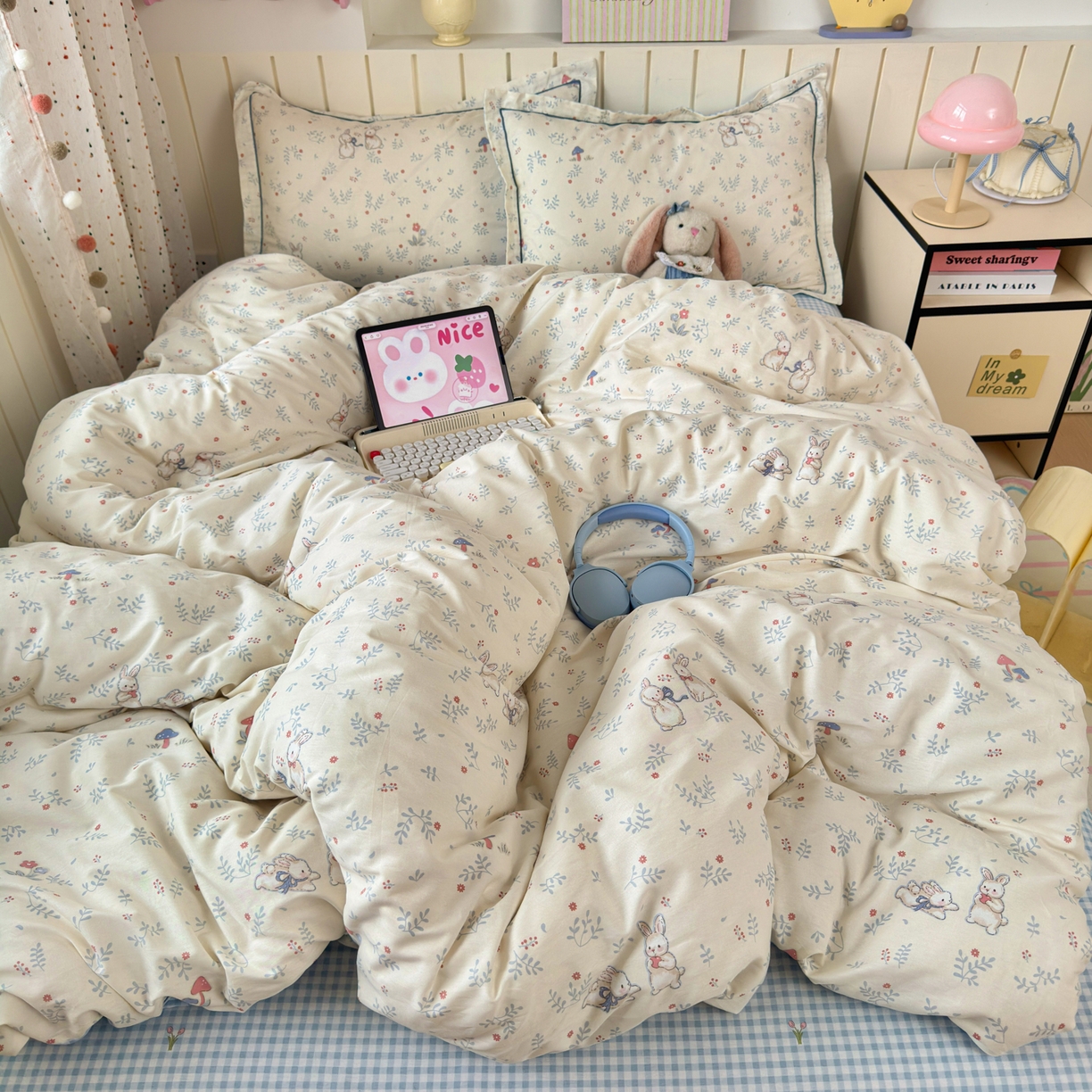 91家纺网 家纺一手货源 找家纺 乐童家纺 2026新款全棉纯棉网红直播爆款吊边＋一字绣工艺款四件套（四） 觅时光-兰