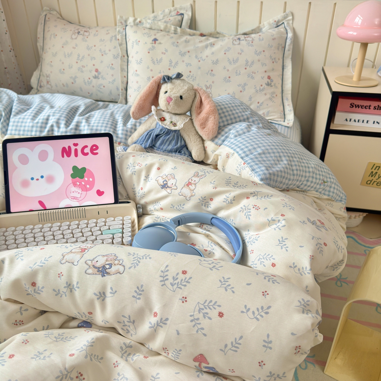 91家纺网 家纺一手货源 找家纺 乐童家纺 2026新款全棉纯棉网红直播爆款吊边＋一字绣工艺款四件套（四） 觅时光-兰