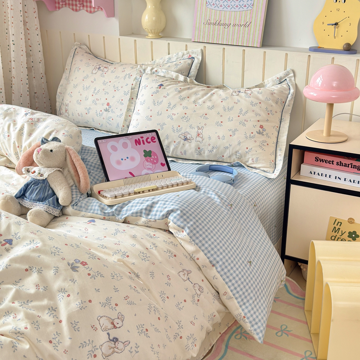 91家纺网 家纺一手货源 找家纺 乐童家纺 2026新款全棉纯棉网红直播爆款吊边＋一字绣工艺款四件套（四） 觅时光-兰