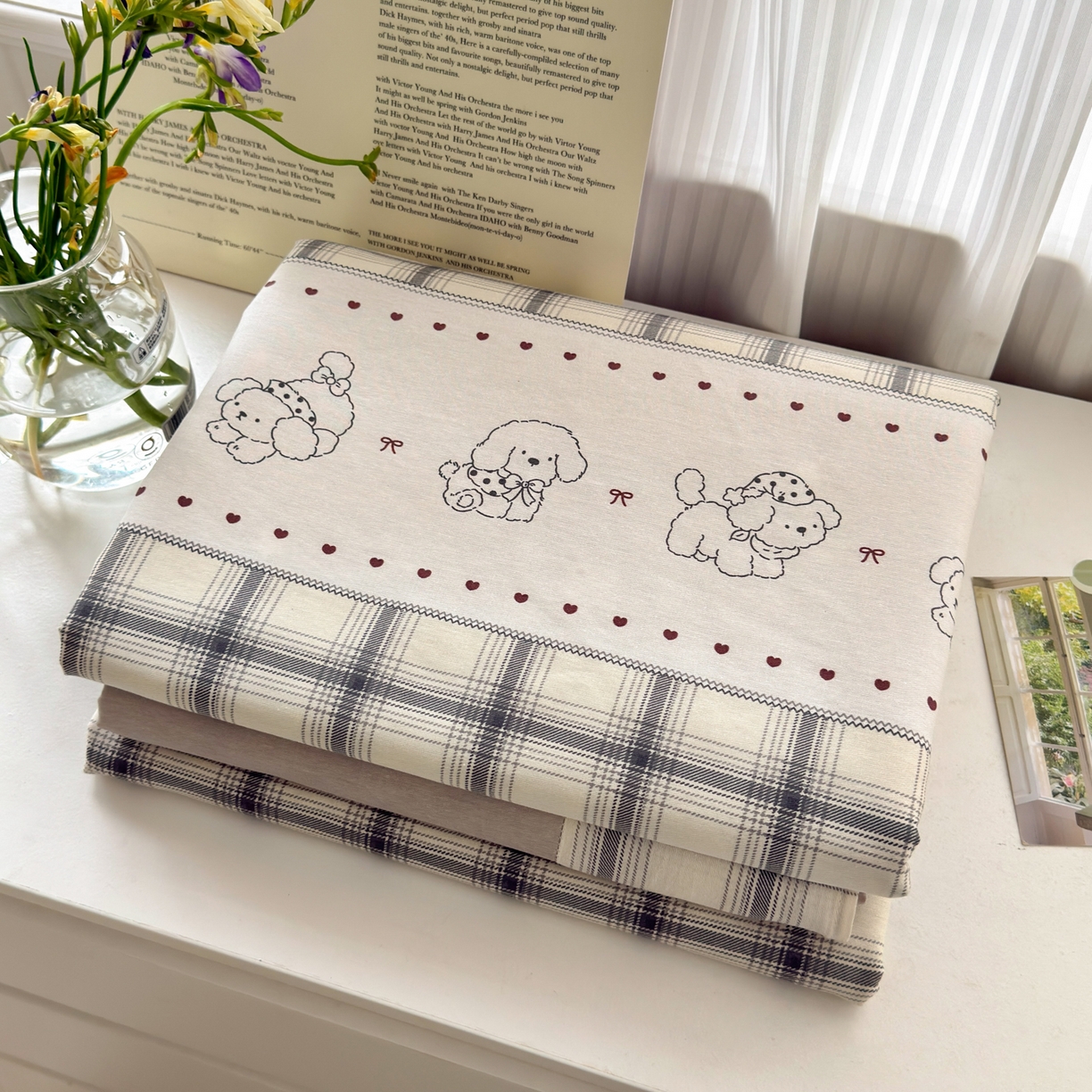 91家纺网 家纺一手货源 找家纺 乐童家纺 2026新款全棉纯棉网红直播爆款吊边＋一字绣工艺款四件套（四） 暖萌汪汪