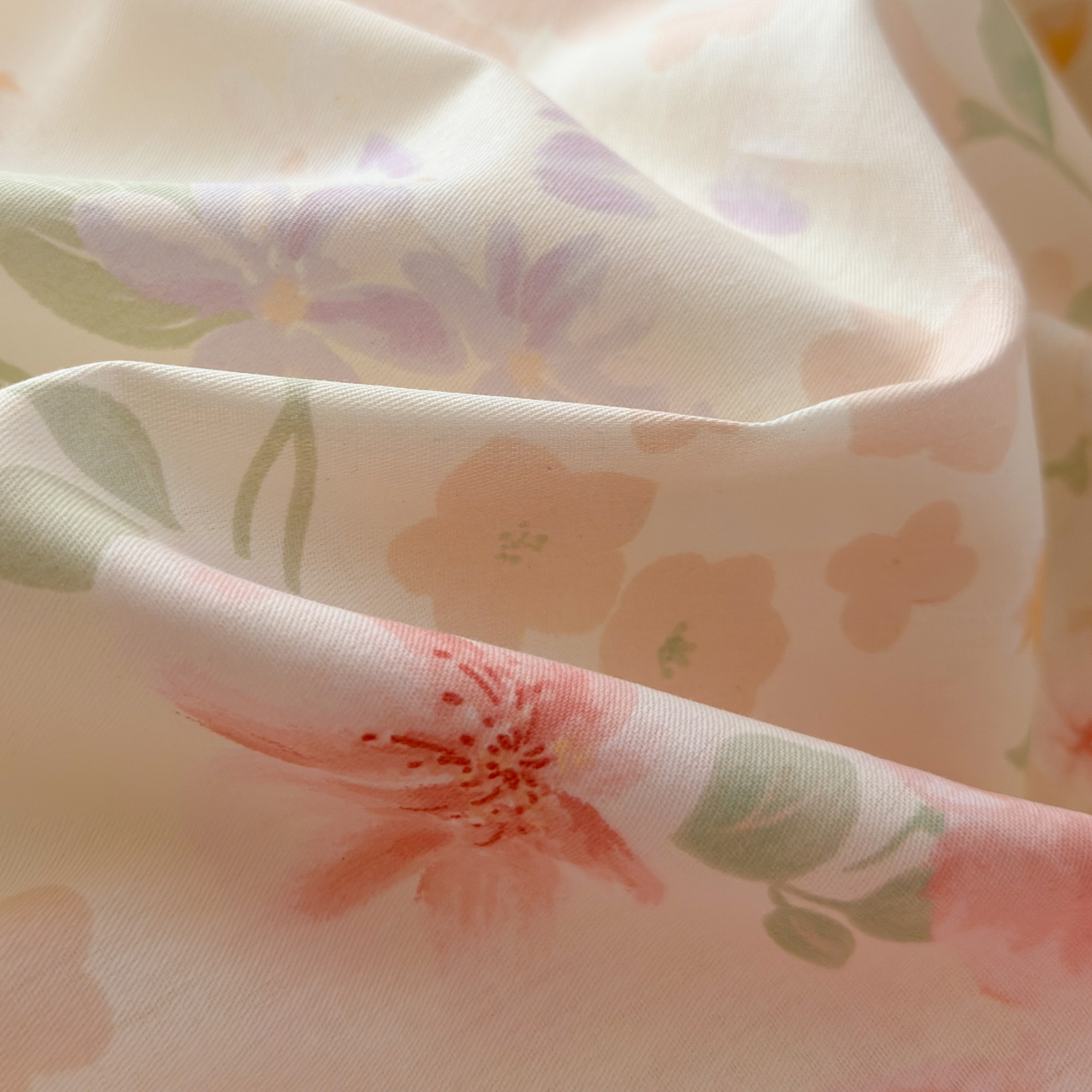 91家纺网 家纺一手货源 找家纺 乐童家纺 2026新款全棉纯棉网红直播爆款吊边＋一字绣工艺款四件套（四） 雾飞花