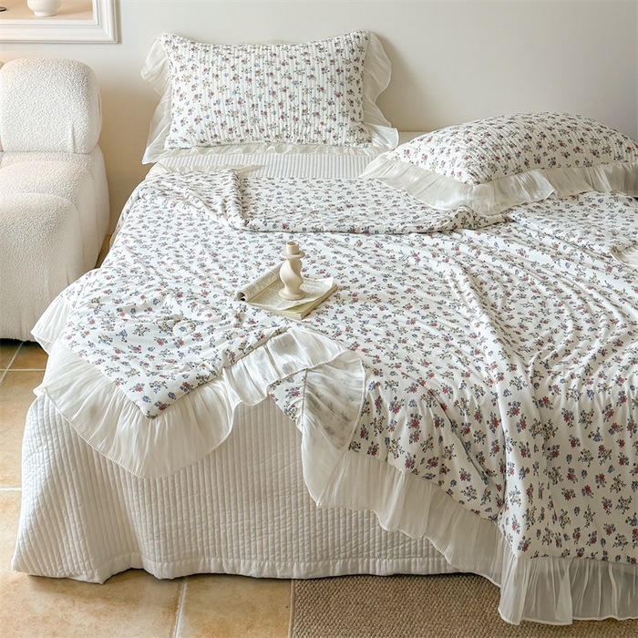 91家纺网 家纺一手货源 找家纺 吾欢心 2026新款法式花边凉感丝夏凉被空调被夏被可机洗 复古蔷薇