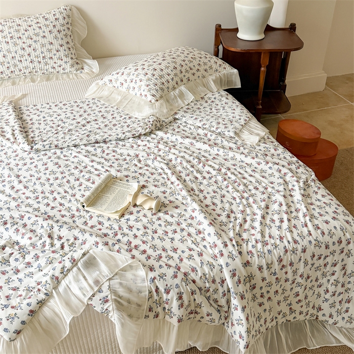 91家纺网 家纺一手货源 找家纺 吾欢心 2026新款法式花边凉感丝夏凉被空调被夏被可机洗 复古蔷薇