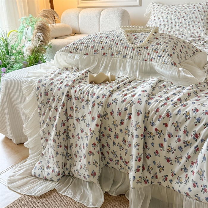 91家纺网 家纺一手货源 找家纺 吾欢心 2026新款法式花边凉感丝夏凉被空调被夏被可机洗 复古蔷薇