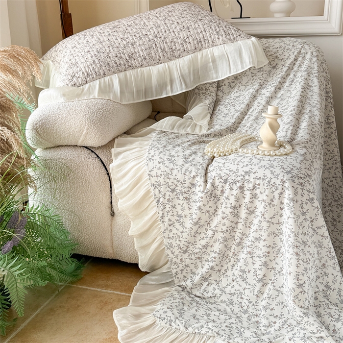 91家纺网 家纺一手货源 找家纺 吾欢心 2026新款法式花边凉感丝夏凉被空调被夏被可机洗 轻奢漫朵