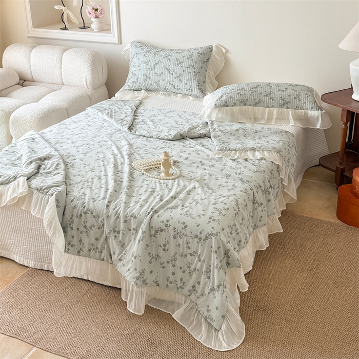 91家纺网 家纺一手货源 找家纺 吾欢心 2026新款法式花边凉感丝夏凉被空调被夏被可机洗 清蔓雅序