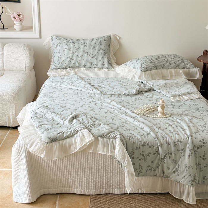 91家纺网 家纺一手货源 找家纺 吾欢心 2026新款法式花边凉感丝夏凉被空调被夏被可机洗 清蔓雅序