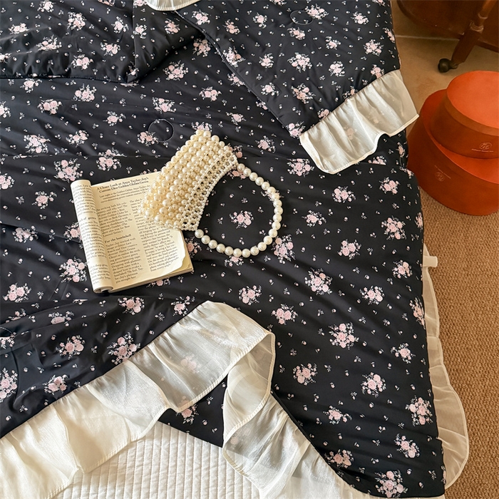 91家纺网 家纺一手货源 找家纺 吾欢心 2026新款法式花边凉感丝夏凉被空调被夏被可机洗 香颂漫花