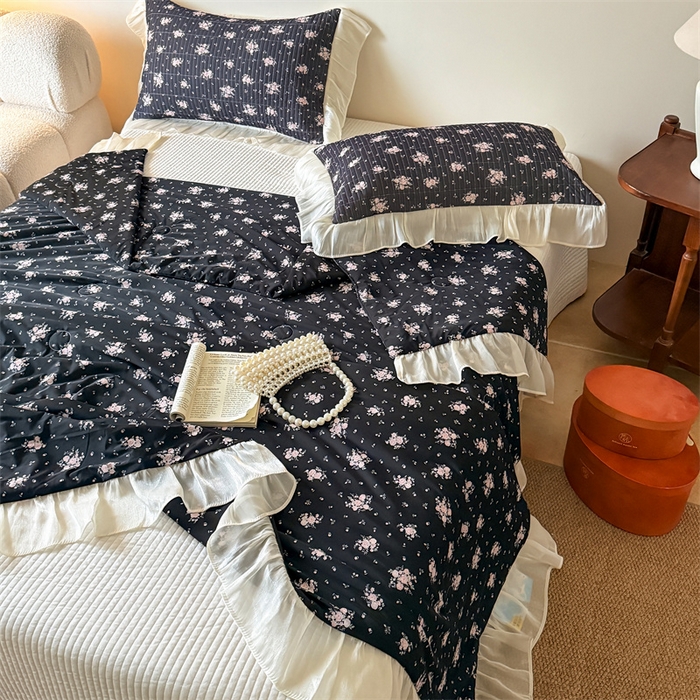 91家纺网 家纺一手货源 找家纺 吾欢心 2026新款法式花边凉感丝夏凉被空调被夏被可机洗 香颂漫花