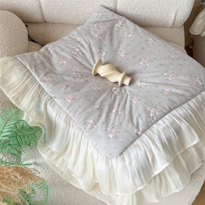 91家纺网 家纺一手货源 找家纺 吾欢心 2026新款法式花边凉感丝夏凉被空调被夏被可机洗 组合图仅供参考不可下单