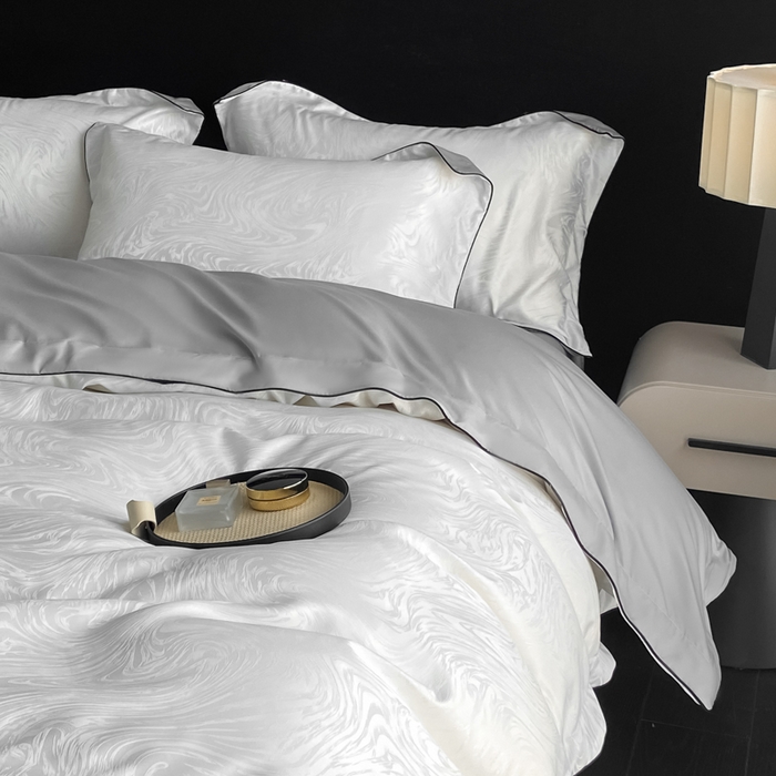 91家纺网 家纺一手货源 找家纺 爱彼家纺 2026新款轻奢水洗冰丝提花亲肤四件套 知夏珍珠白+灰