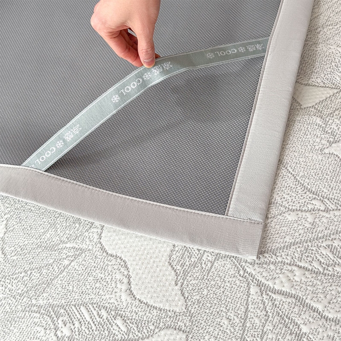 91家纺网 家纺一手货源 找家纺 宜派家纺 2026新款凉感过0.21夏天家用床单软席子可机洗空调席夏季高端华夫格凉席三件套 家大叶大-沥青浅灰-床席