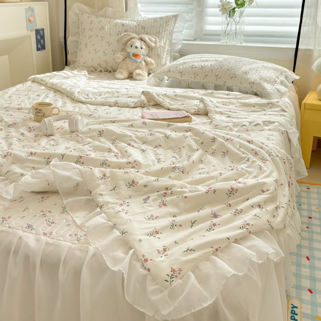 91家纺网 家纺一手货源 找家纺 慕尚家纺 2026新款床裙凉席夏被空调被夏凉被三件套四件套 床裙款 小兔碎花