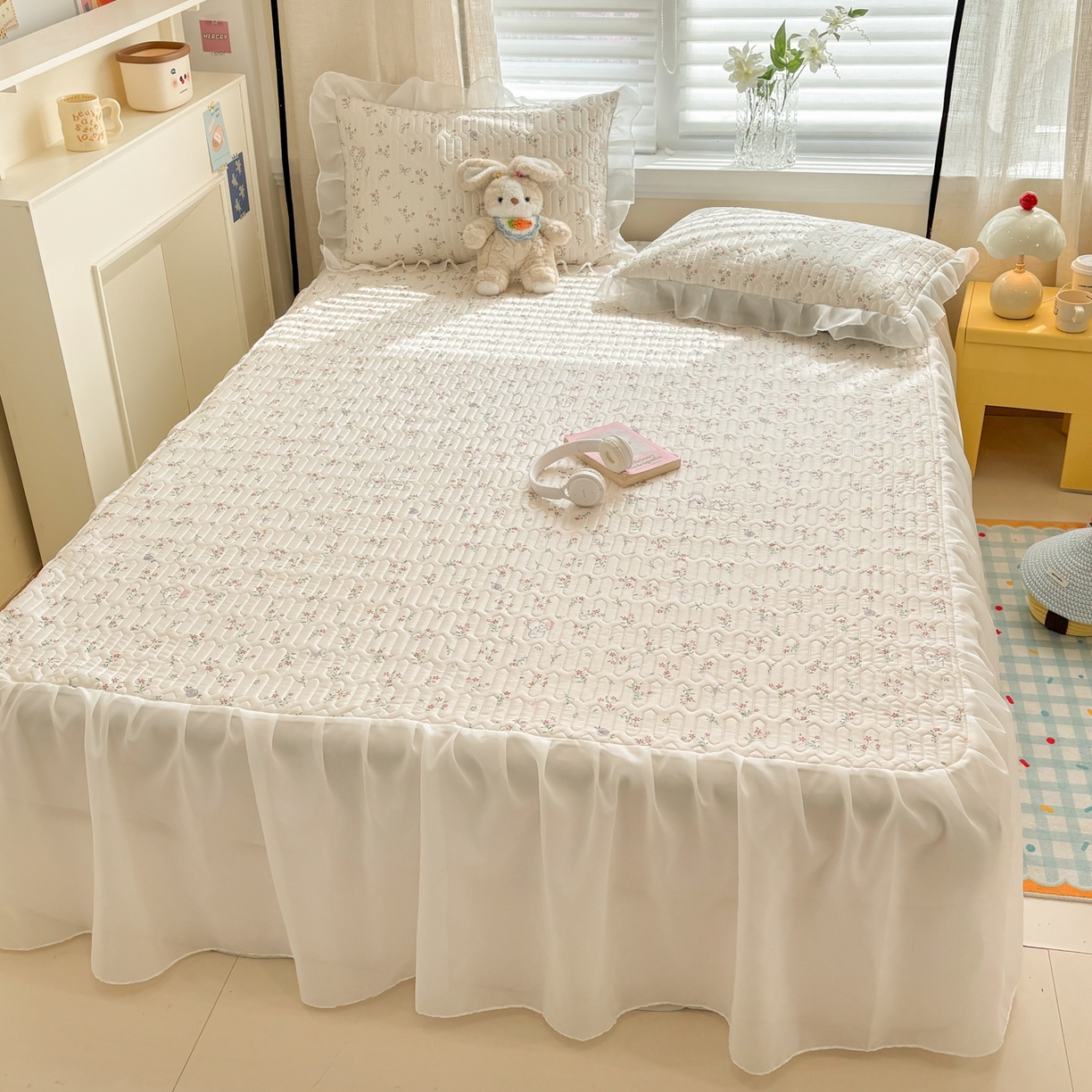 91家纺网 家纺一手货源 找家纺 慕尚家纺 2026新款床裙凉席夏被空调被夏凉被三件套四件套 床裙款 小兔碎花