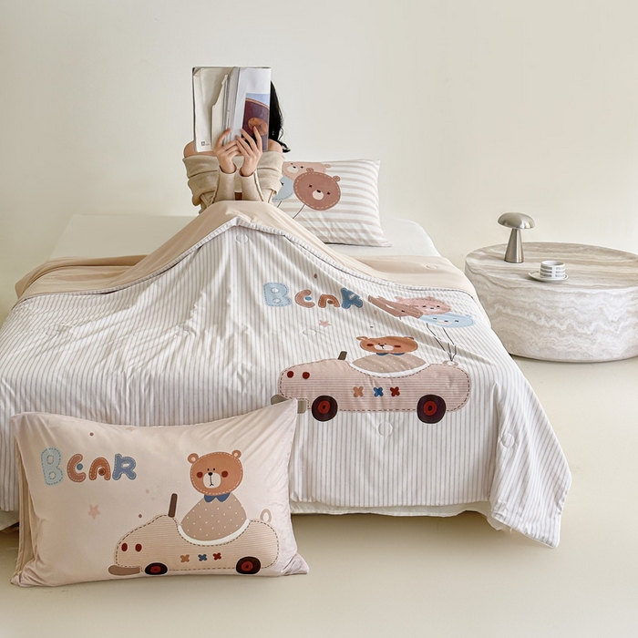 91家纺网 家纺一手货源 找家纺 豪美鑫 2026新款大版凉感夏被 拉风小熊