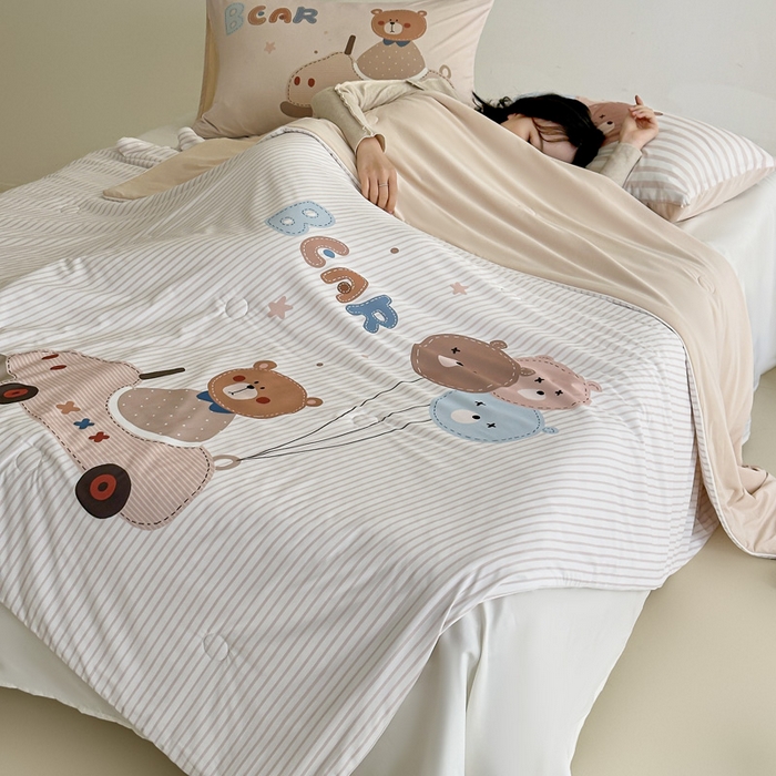 91家纺网 家纺一手货源 找家纺 豪美鑫 2026新款大版凉感夏被 拉风小熊