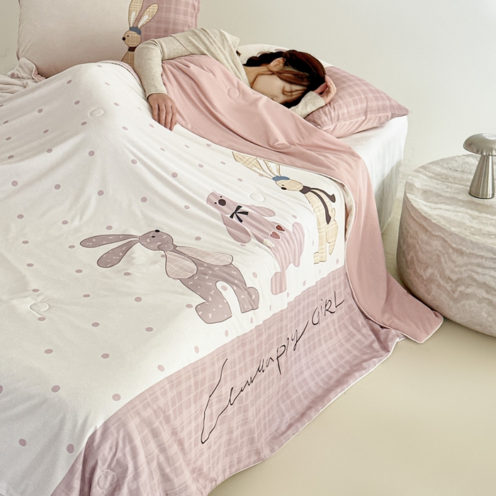 91家纺网 家纺一手货源 找家纺 豪美鑫 2026新款大版凉感夏被 三只小兔