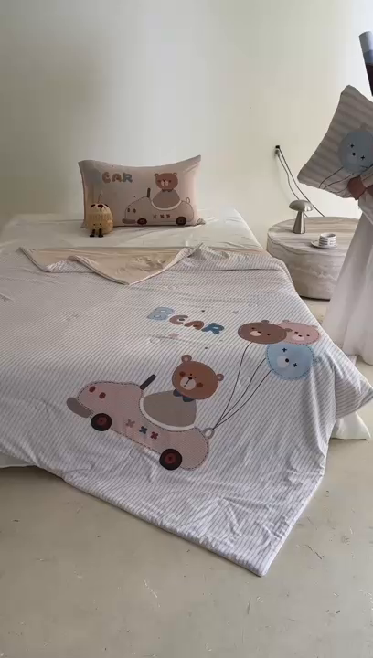 91家纺网 家纺一手货源 找家纺 豪美鑫 2026新款大版凉感夏被 拉风小熊