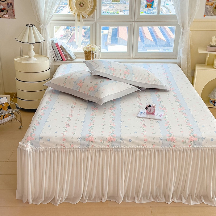 91家纺网 家纺一手货源 找家纺 （总）宜派家纺 2026新款夏季花卉冰丝床裙席凉感值过0.21单件夏天冰豆豆A类可机洗学生宿舍空调软席