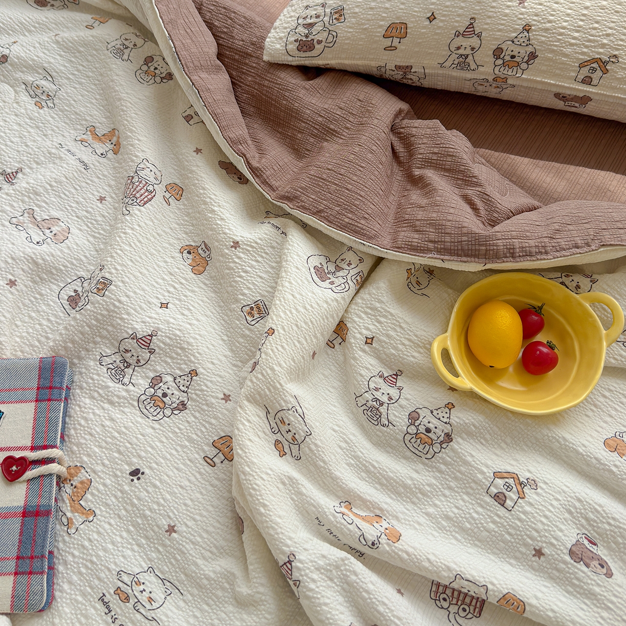 91家纺网 家纺一手货源 找家纺 晚爱 2026新款泡芙棉双层纱夏被四件套小清新泡泡纱夏被四件套 5喵星人