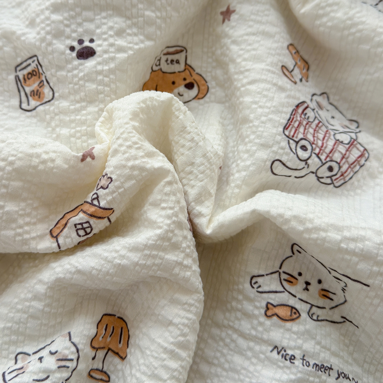 91家纺网 家纺一手货源 找家纺 晚爱 2026新款泡芙棉双层纱夏被四件套小清新泡泡纱夏被四件套 5喵星人