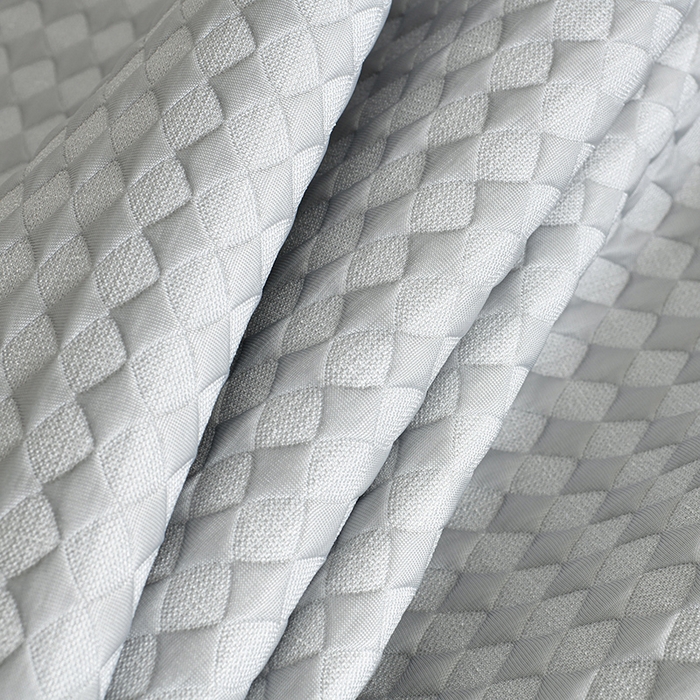 91家纺网 家纺一手货源 找家纺 梦之星 2026新款PE凉感豆豆凉席绣花三明治复合三件套 格韵-灰-平铺款