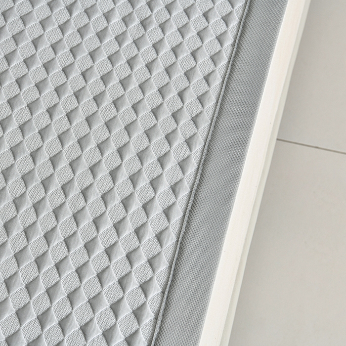 91家纺网 家纺一手货源 找家纺 梦之星 2026新款PE凉感豆豆凉席绣花三明治复合三件套 格韵-灰-平铺款