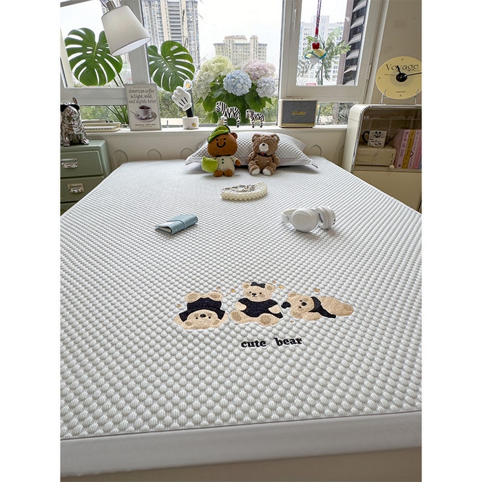 91家纺网 家纺一手货源 找家纺 宜派家纺 2026新款A类卡通3D冰豆豆凉席三件套凉感值过0.21夏天刺绣冰丝席可机洗儿童空调软席子 冰川蓝-床席