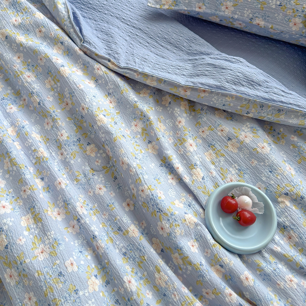 91家纺网 家纺一手货源 找家纺 晚爱 2026新款泡芙棉双层纱夏被四件套小清新泡泡纱夏被四件套 9蓝雪花