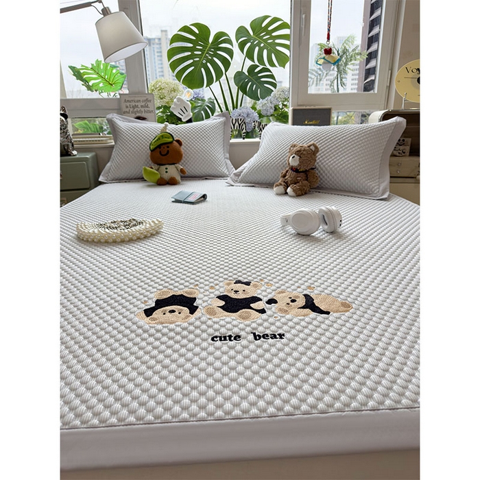 91家纺网 家纺一手货源 找家纺 宜派家纺 2026新款A类卡通3D冰豆豆凉席三件套凉感值过0.21夏天刺绣冰丝席可机洗儿童空调软席子 冰川蓝-床席