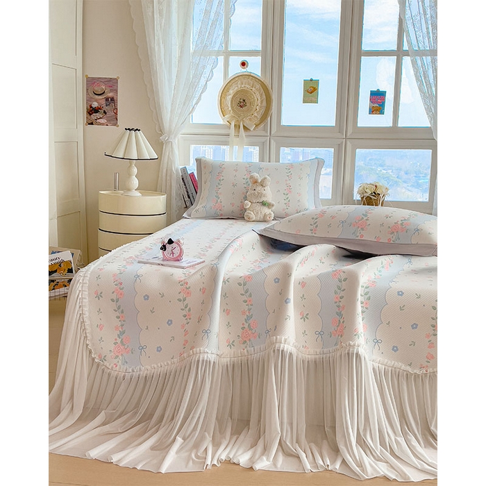 91家纺网 家纺一手货源 找家纺 宜派家纺 2026新款夏季花卉冰丝床裙席凉感值过0.21单件夏天冰豆豆A类可机洗学生宿舍空调软席 花知晓-床裙