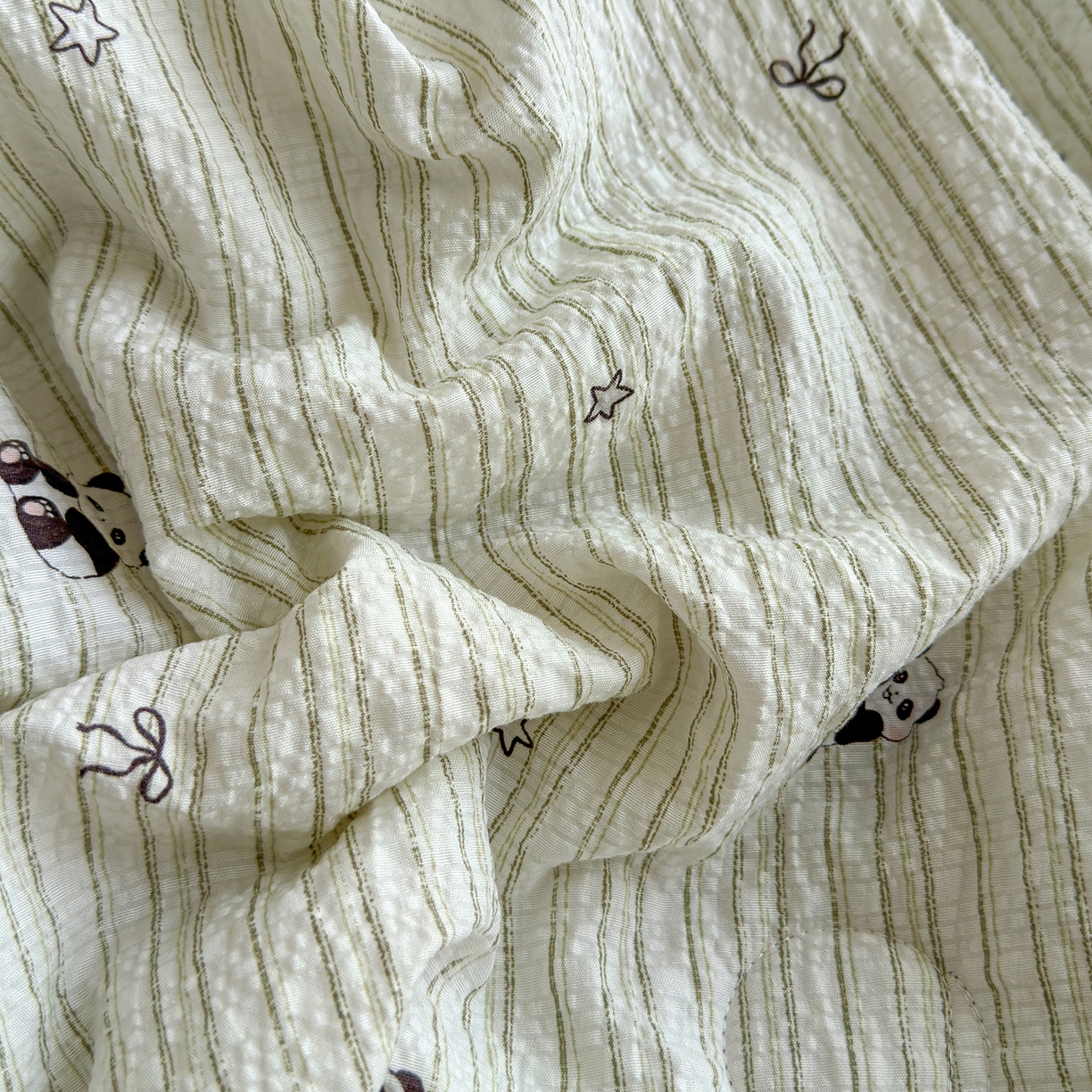 91家纺网 家纺一手货源 找家纺 晚爱 2026新款泡芙棉双层纱夏被四件套小清新泡泡纱夏被四件套 12大熊猫