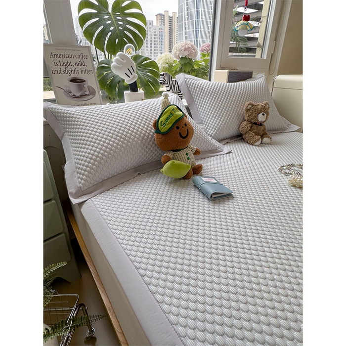 91家纺网 家纺一手货源 找家纺 宜派家纺 2026新款A类卡通3D冰豆豆凉席三件套凉感值过0.21夏天刺绣冰丝席可机洗儿童空调软席子 雪花灰-床席