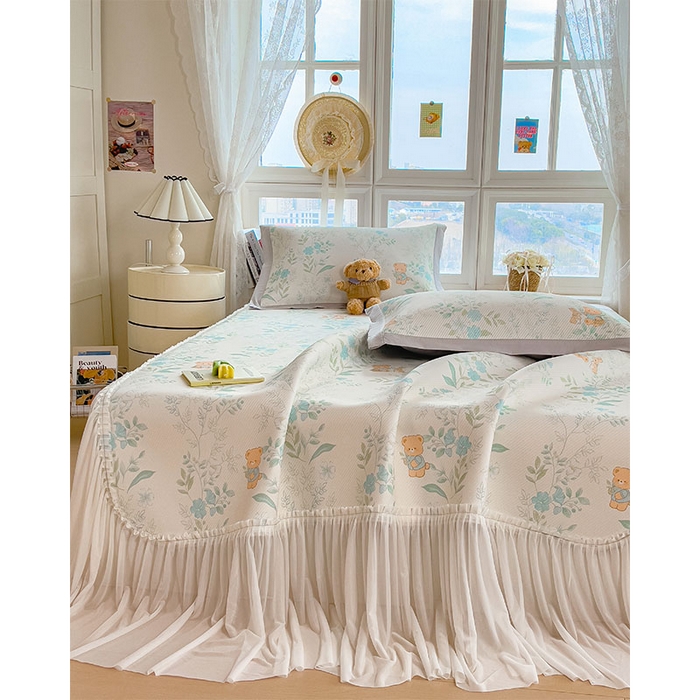 91家纺网 家纺一手货源 找家纺 宜派家纺 2026新款夏季花卉冰丝床裙席凉感值过0.21单件夏天冰豆豆A类可机洗学生宿舍空调软席 丛林小熊-床裙