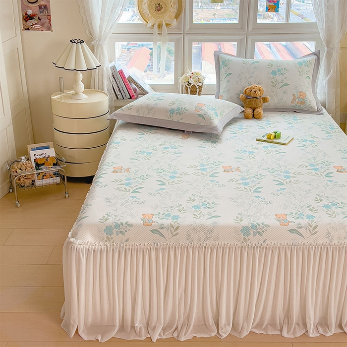 91家纺网 家纺一手货源 找家纺 宜派家纺 2026新款夏季花卉冰丝床裙席凉感值过0.21单件夏天冰豆豆A类可机洗学生宿舍空调软席 丛林小熊-床裙