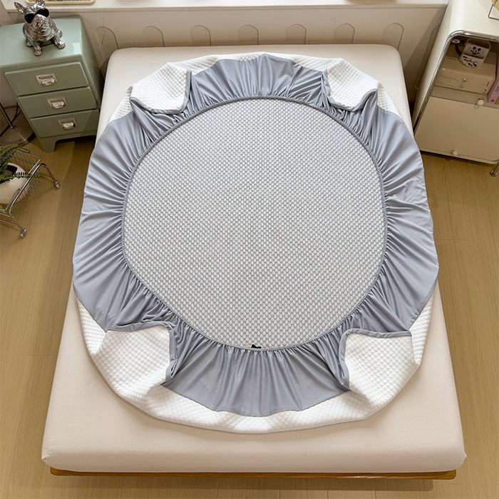 91家纺网 家纺一手货源 找家纺 宜派家纺 2026新款A类卡通3D冰豆豆凉席三件套凉感值过0.21夏天刺绣冰丝席可机洗儿童空调软席子 雪花灰-床笠