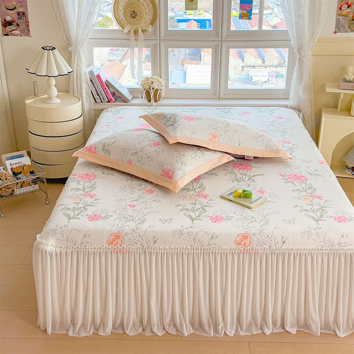 91家纺网 家纺一手货源 找家纺 宜派家纺 2026新款夏季花卉冰丝床裙席凉感值过0.21单件夏天冰豆豆A类可机洗学生宿舍空调软席 牡丹粉-床裙