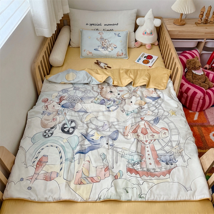 91家纺网 家纺一手货源 找家纺 （总）萌宝家纺 2026新款母婴风全棉60S贡缎大豆夏被幼儿园纯棉夏凉被三件套