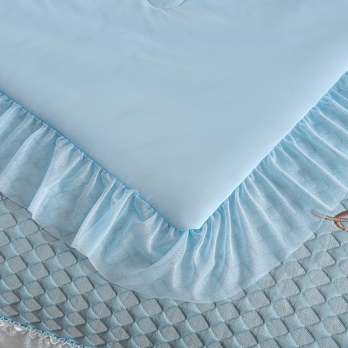 91家纺网 家纺一手货源 找家纺 （总）梦之星 2026新款PE凉感豆豆凉席绣花三明治复合床裙款氨纶凉感丝夏被三件套四件套