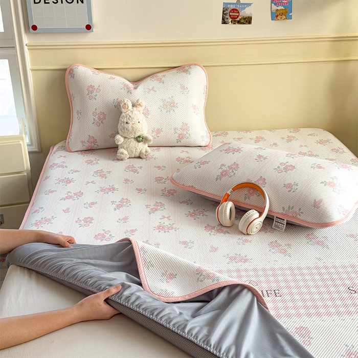 91家纺网 家纺一手货源 找家纺 宜派家纺 2026新款冰豆豆席卡通凉席凉感值过0.21可机洗夏天学生宿舍单人席子 粉色花海-床笠