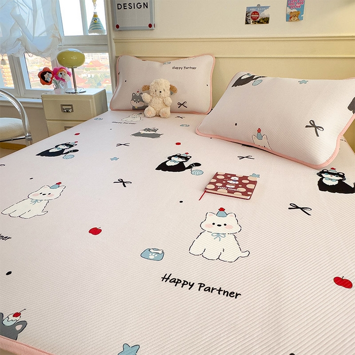 91家纺网 家纺一手货源 找家纺 宜派家纺 2026新款冰豆豆席卡通凉席凉感值过0.21可机洗夏天学生宿舍单人席子 快乐伙伴-床笠