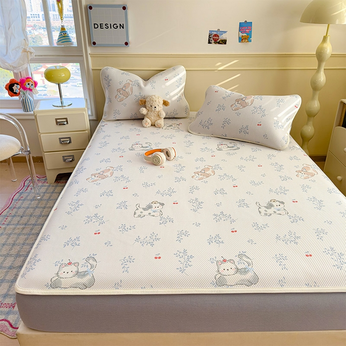 91家纺网 家纺一手货源 找家纺 宜派家纺 2026新款冰豆豆席卡通凉席凉感值过0.21可机洗夏天学生宿舍单人席子 樱桃泡泡狗-床笠