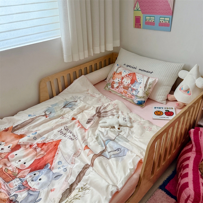 91家纺网 家纺一手货源 找家纺 （总）萌宝家纺 2026新款母婴风全棉60S贡缎大豆夏被幼儿园纯棉夏凉被三件套
