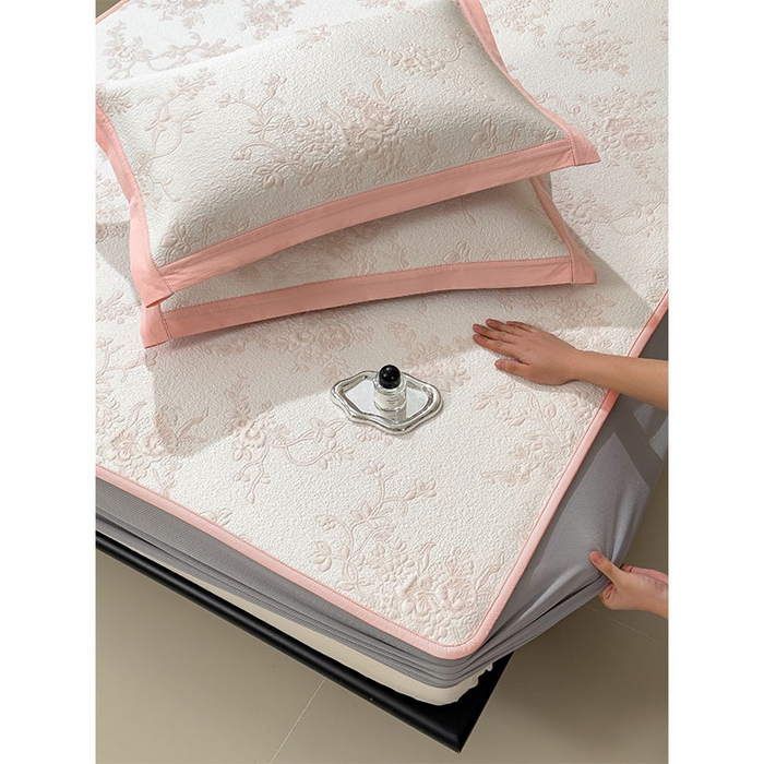 91家纺网 家纺一手货源 找家纺 宜派家纺 2026新款夏天冰丝A类母婴级凉感值过0.21冰豆豆家用凉席子夏季-思琳娜 思琳娜-冰粉-床笠