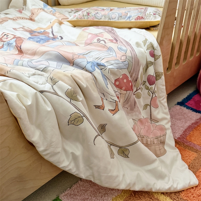 91家纺网 家纺一手货源 找家纺 萌宝家纺 2026新款母婴风全棉60S贡缎大豆夏被幼儿园纯棉夏凉被三件套 汽车旅行