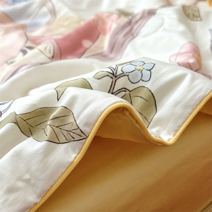 91家纺网 家纺一手货源 找家纺 萌宝家纺 2026新款母婴风全棉60S贡缎大豆夏被幼儿园纯棉夏凉被三件套 汽车旅行