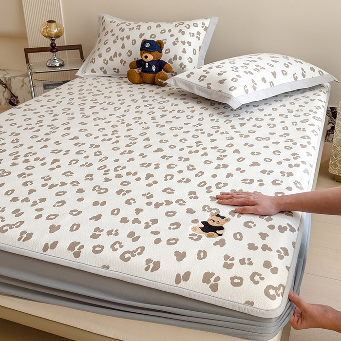 91家纺网 家纺一手货源 找家纺 （总）宜派家纺 2026新款A类母婴级ins清新冰豆豆小熊刺绣凉感值过0.21夏季冰丝席凉席夏天