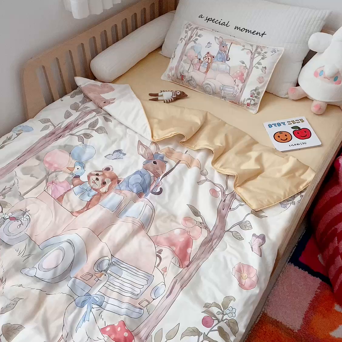 91家纺网 家纺一手货源 找家纺 萌宝家纺 2026新款母婴风全棉60S贡缎大豆夏被幼儿园纯棉夏凉被三件套 汽车旅行